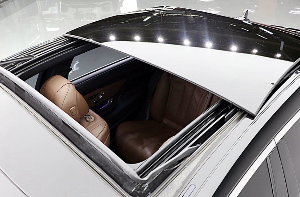 Mercedes-Benz S-Class W222