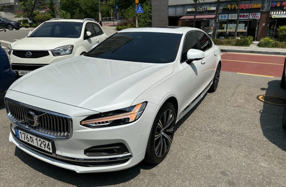 Volvo S90