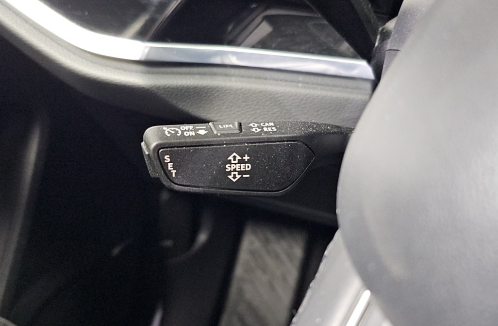Audi Q3 (F3)