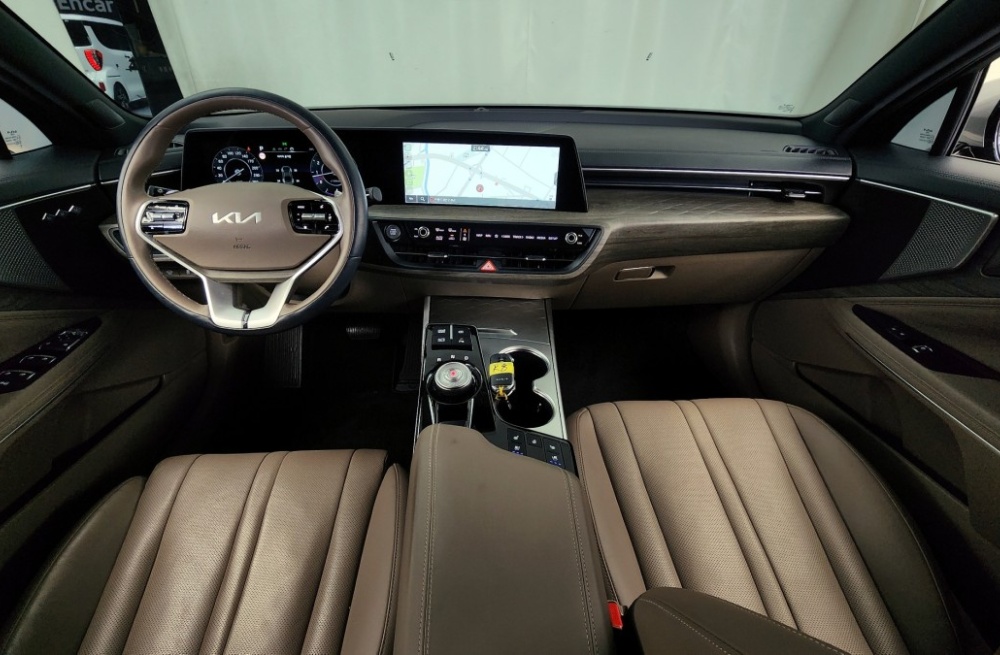 Kia K8