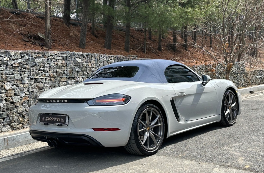 Porsche 718 boxster