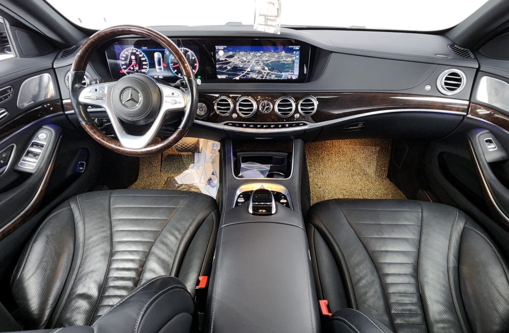 Mercedes-Benz S-Class W222