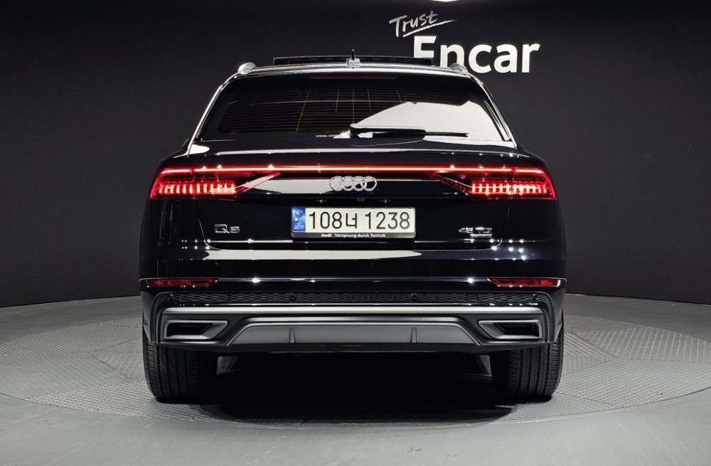 Audi Q8 (4M)