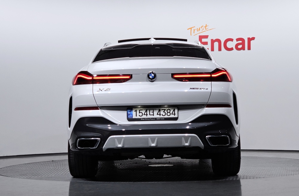 BMW X6 (G06)