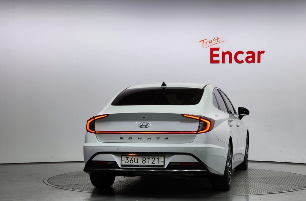 Hyundai Sonata (DN8)