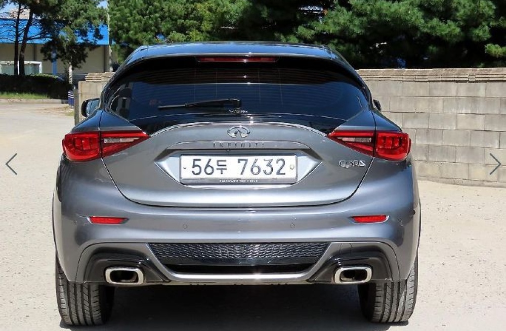 Infinity Q30