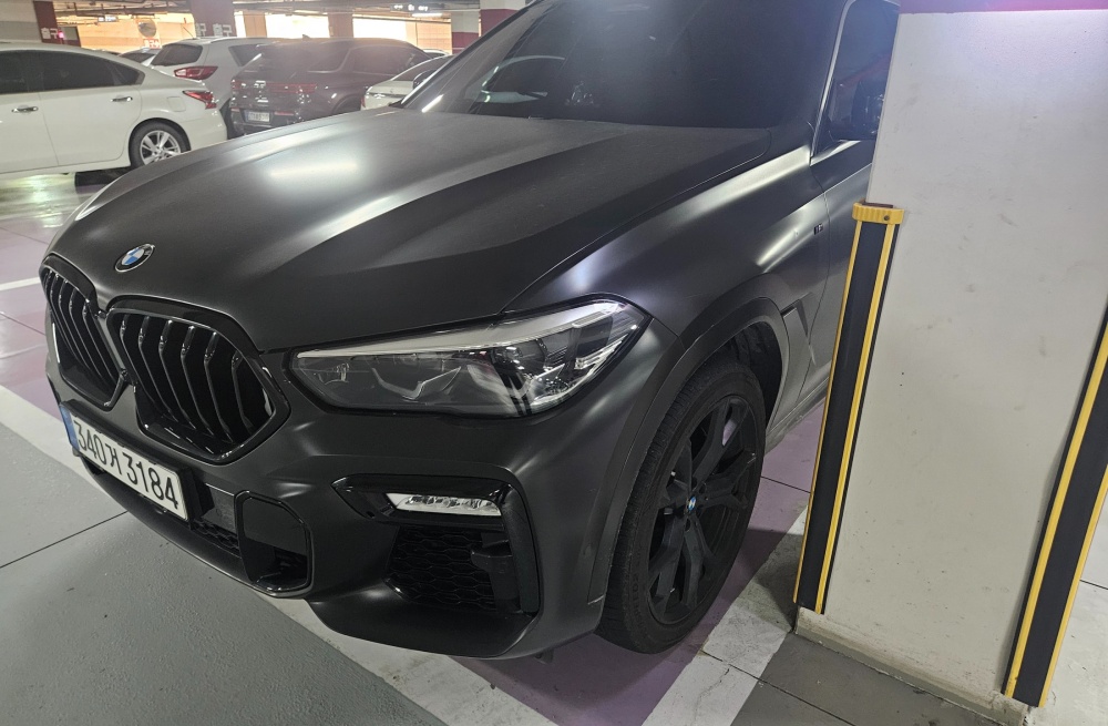 BMW X6 (G06)