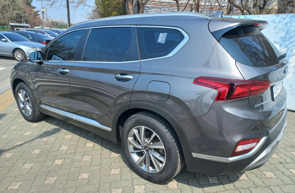 Hyundai Santa Fe TM
