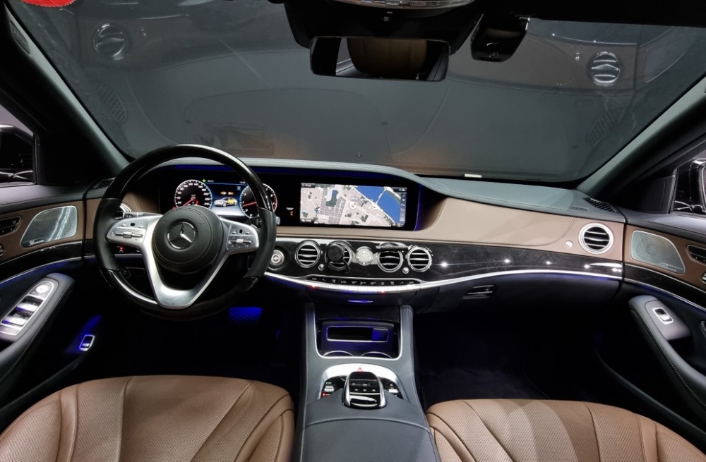 Mercedes-Benz S-Class W222