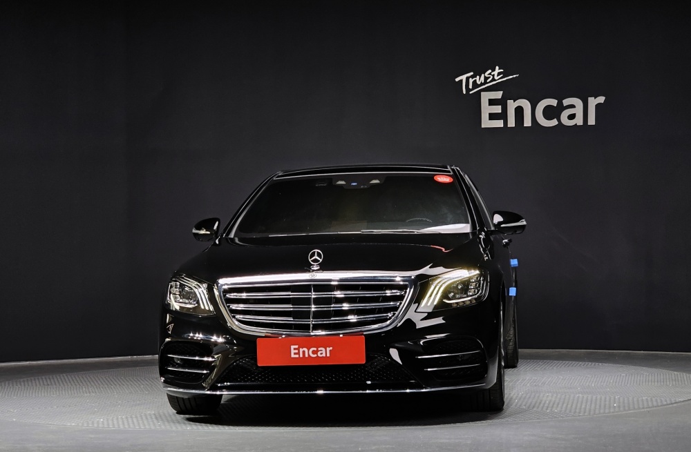 Mercedes-Benz S-Class W222