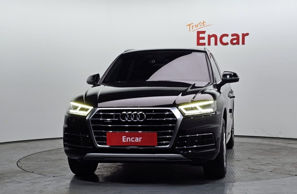 Audi Q5 (FY)