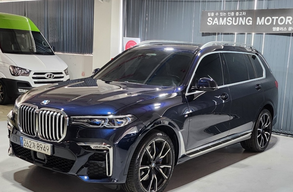 BMW X7 (G07)