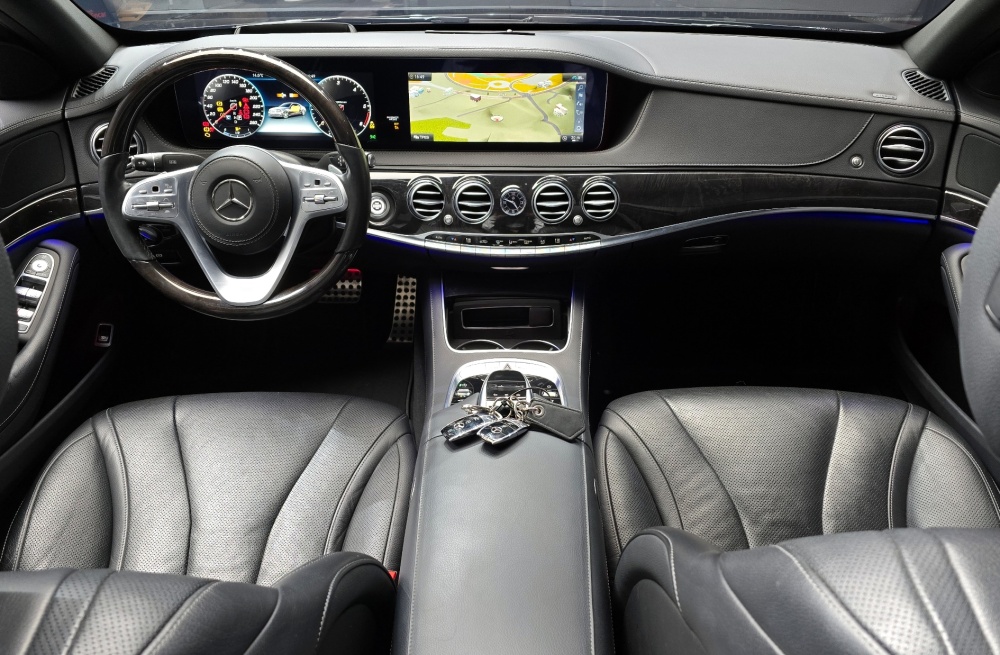 Mercedes-Benz S-Class W222