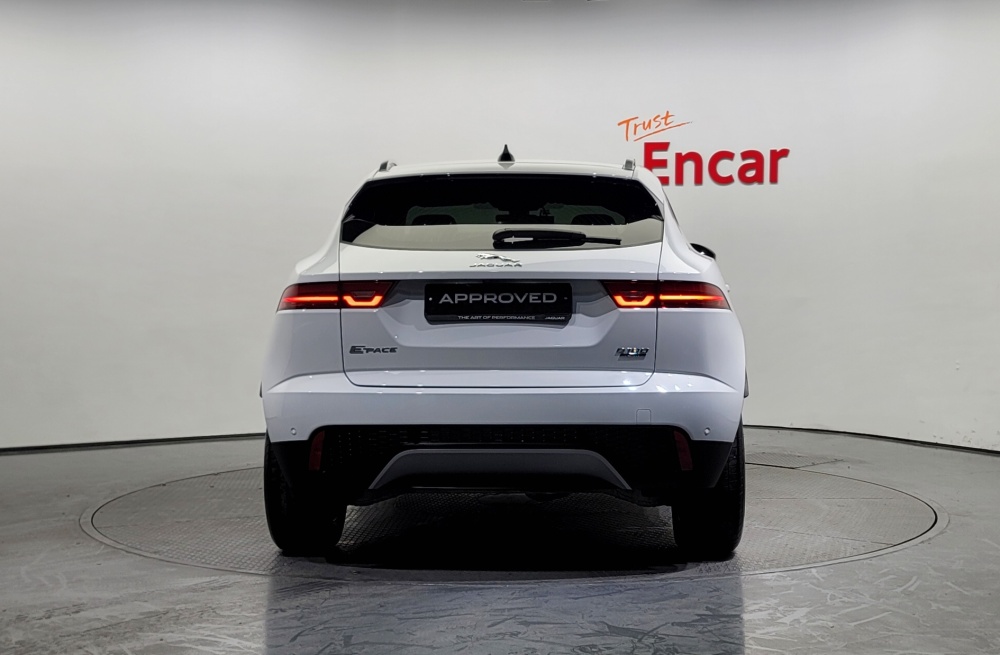 Jaguar E-PACE