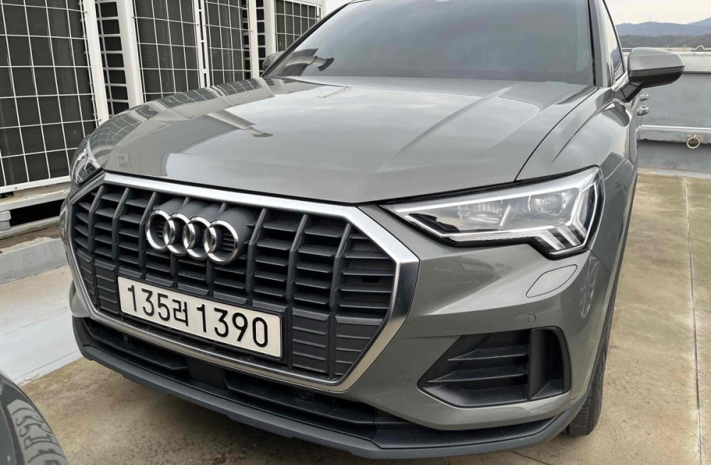 Audi Q3 (F3)