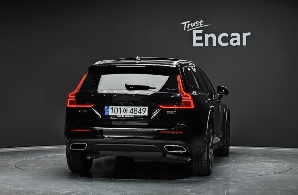 Volvo V60 Cross Country 2nd Generation