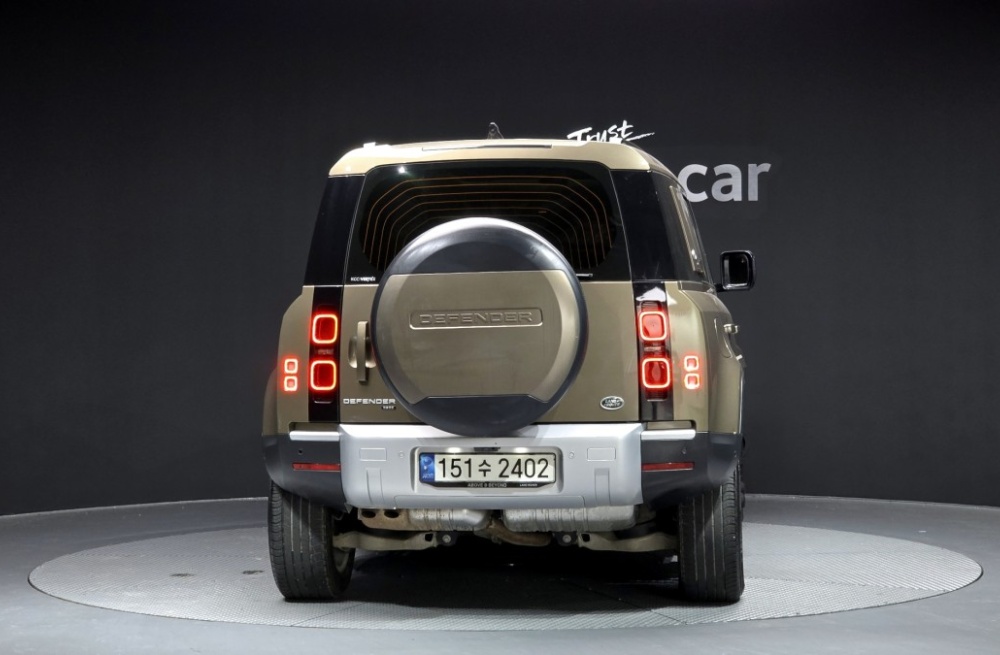 Land rover Defender (L663)