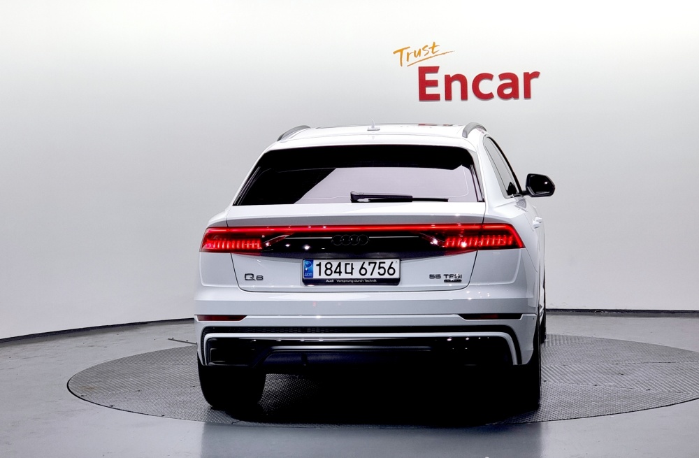 Audi Q8 (4M)