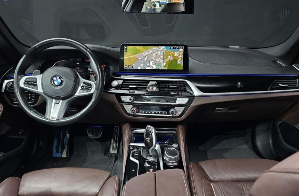 BMW 5 series (G30)