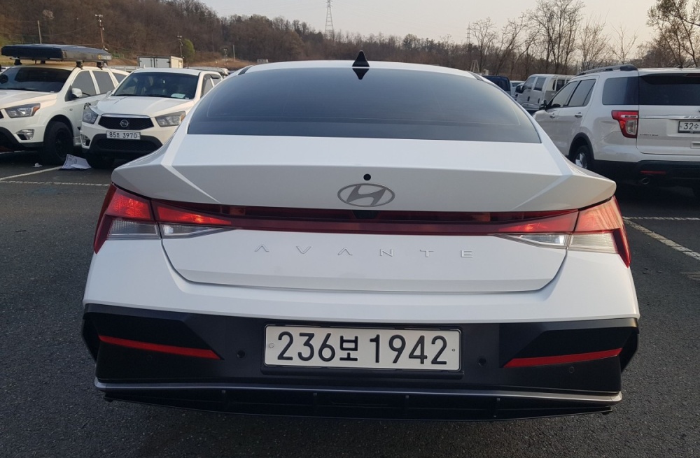 Hyundai The New Avante (CN7)