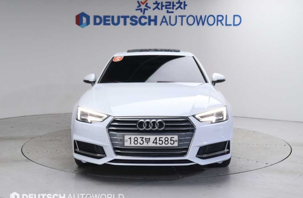 Audi A4 (B9)