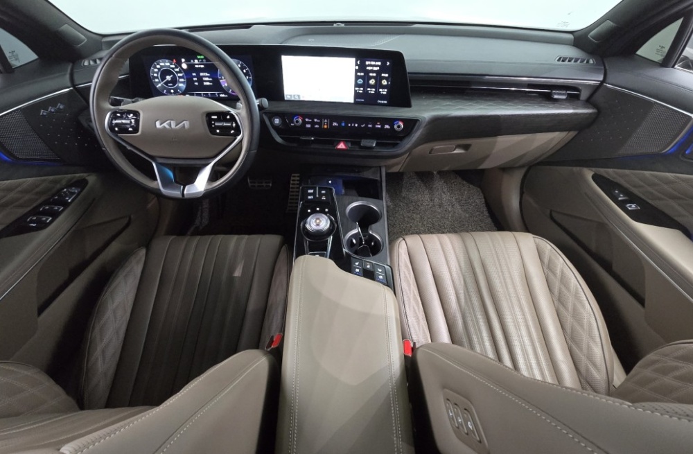Kia K8