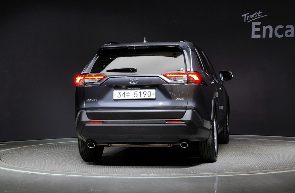 Toyota RAV4 5th Gen