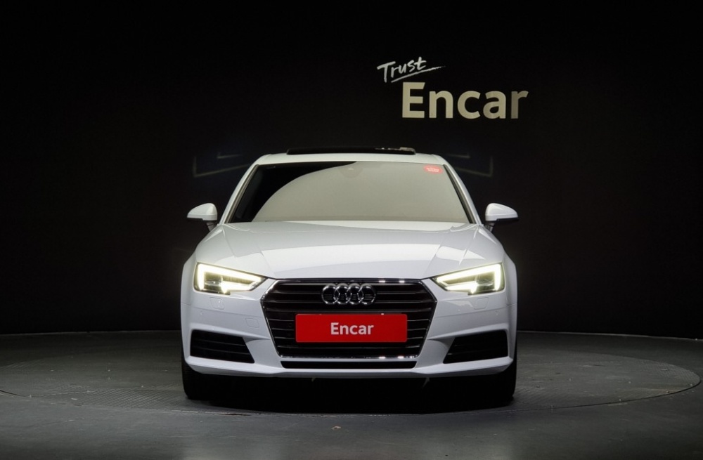 Audi A4 (B9)