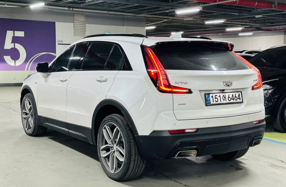 Cadillac XT4