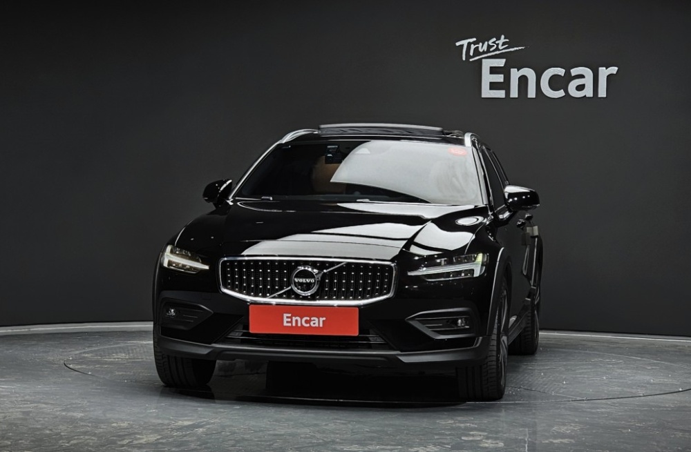 Volvo V60 Cross Country 2nd Generation