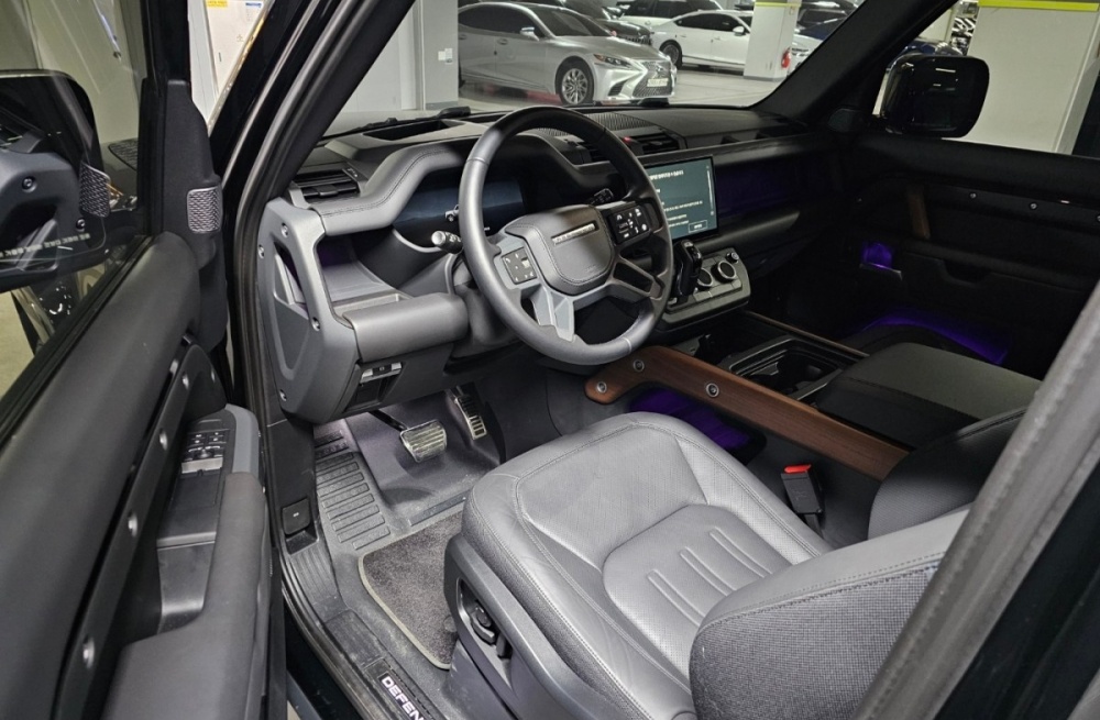 Land rover Defender (L663)