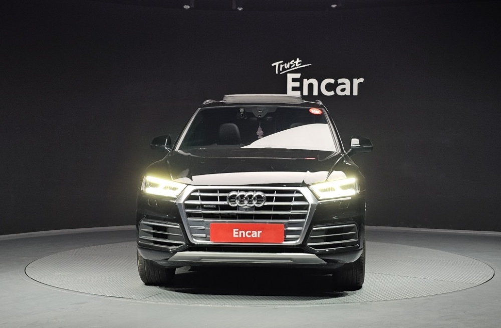 Audi Q5 (FY)