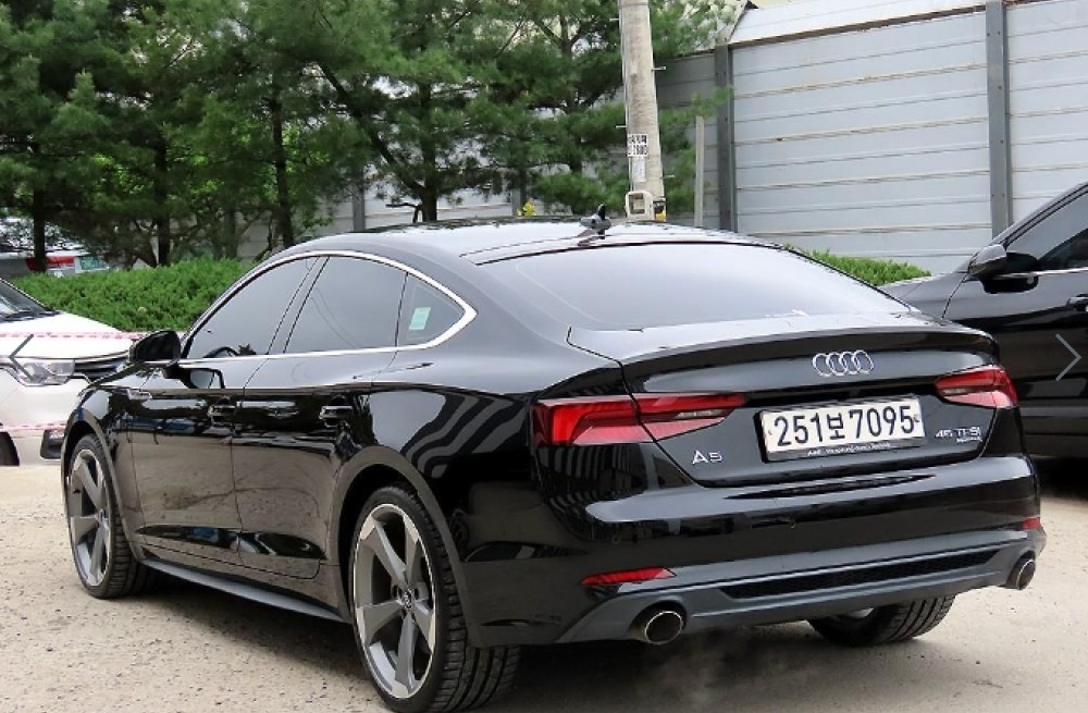 Audi A5 (F5)