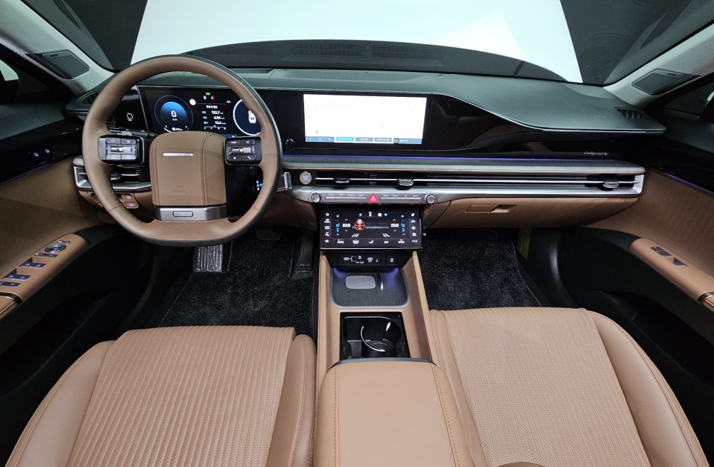 Hyundai Grandeur Hybrid (GN7)