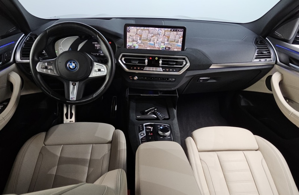 BMW iX3