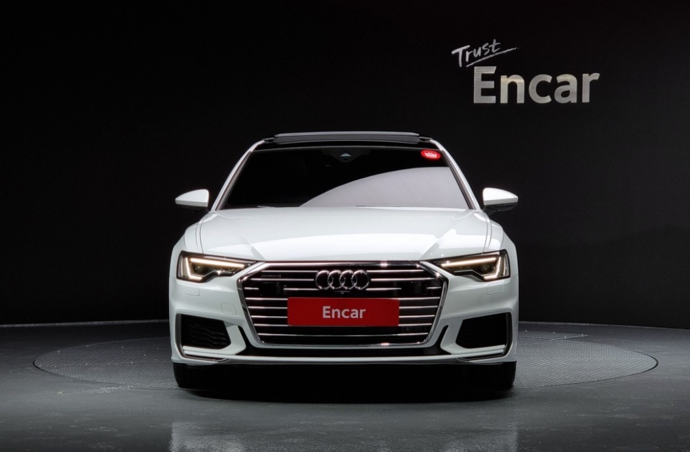 Audi A6 (C8)