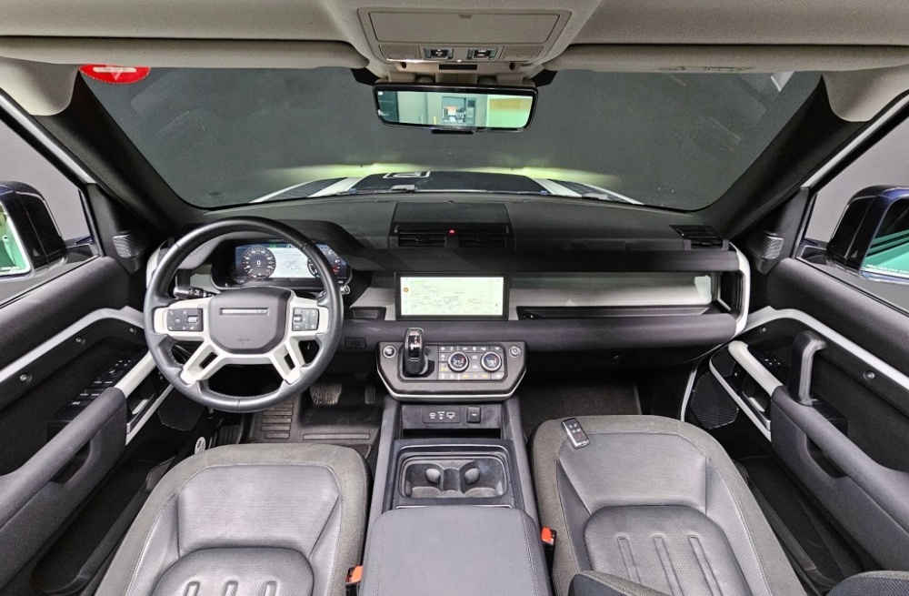 Land rover Defender (L663)