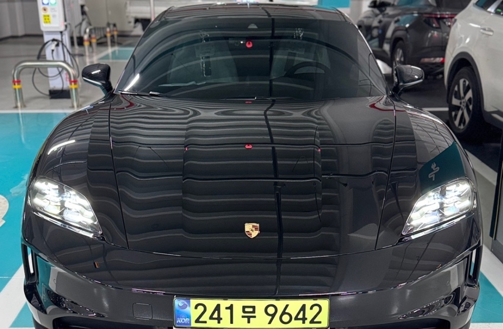 Porsche Taycan