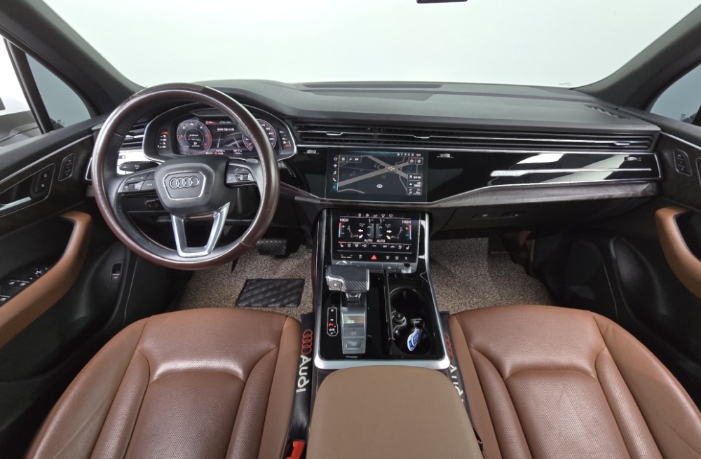 Audi Q7 (4M)