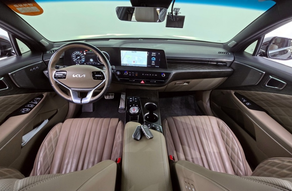 Kia K8