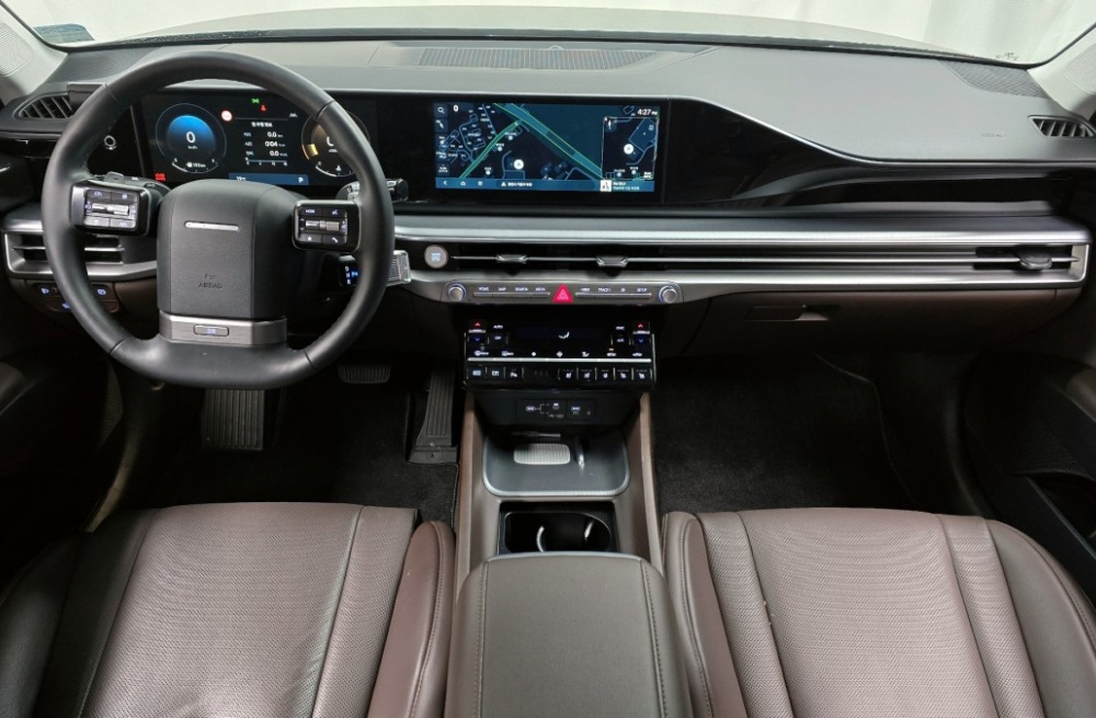 Hyundai Grandeur (GN7)