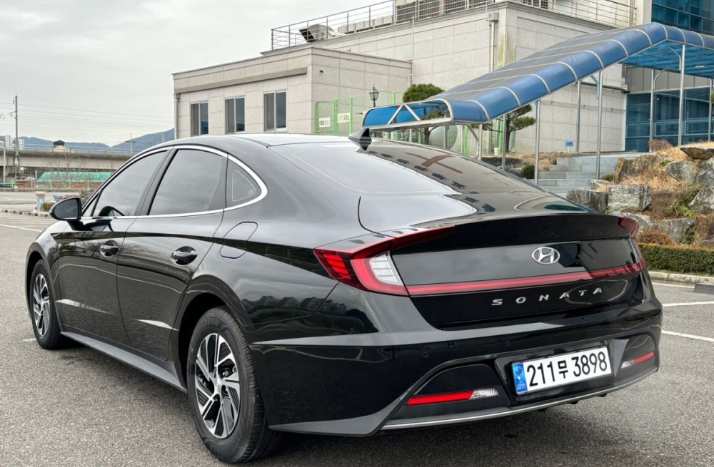 Hyundai Sonata Hybrid (DN8)