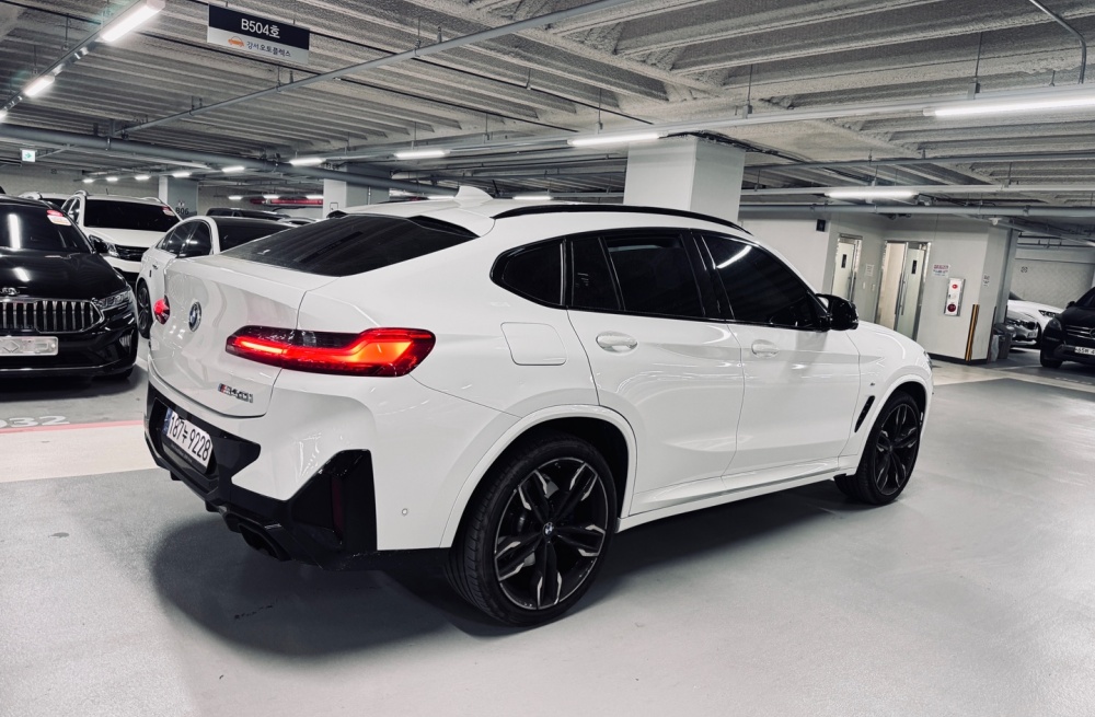 BMW X4 (G02)