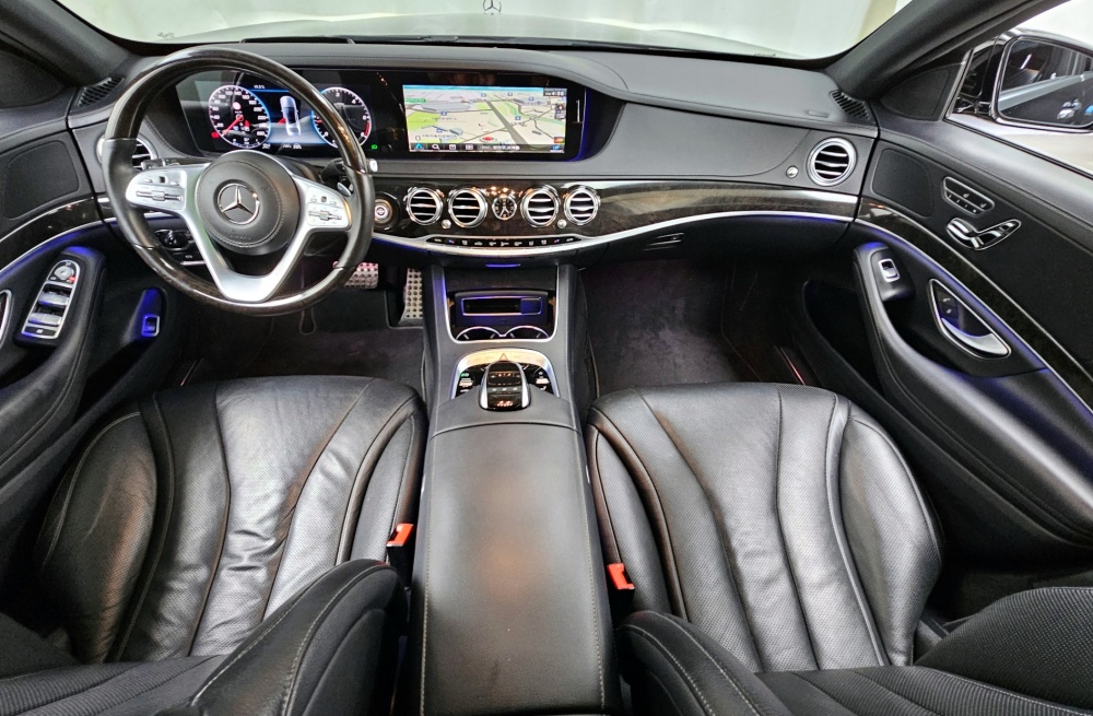 Mercedes-Benz S-Class W222