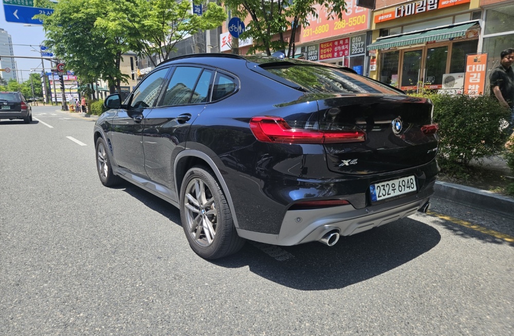 BMW X4 (G02)