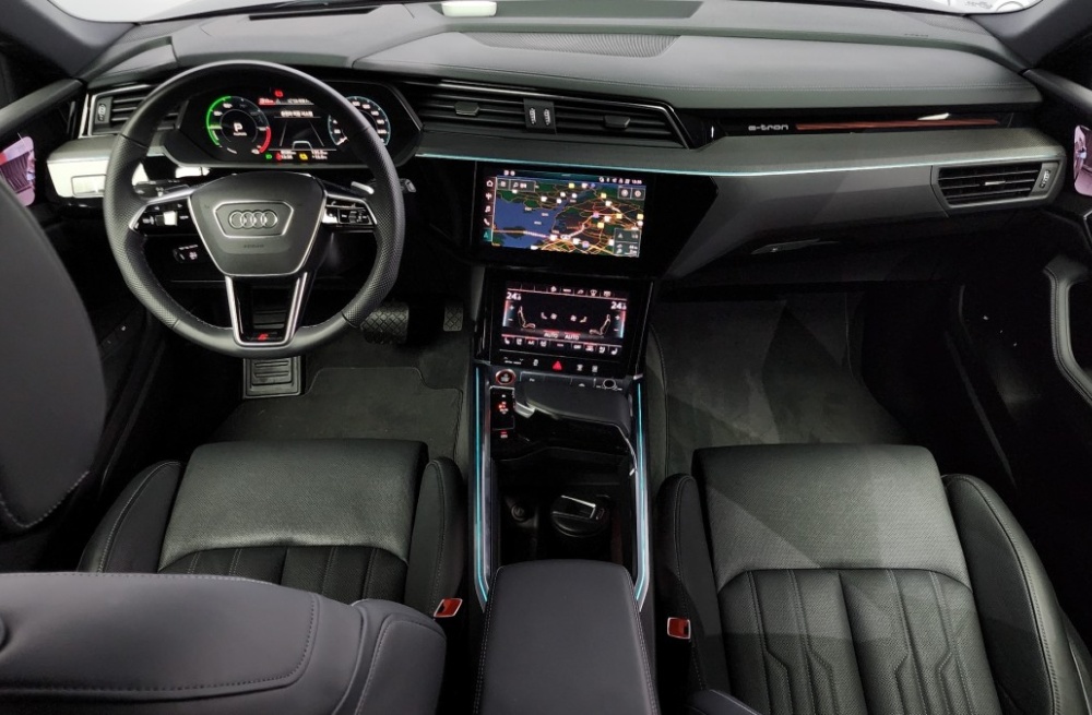 Audi e-tron