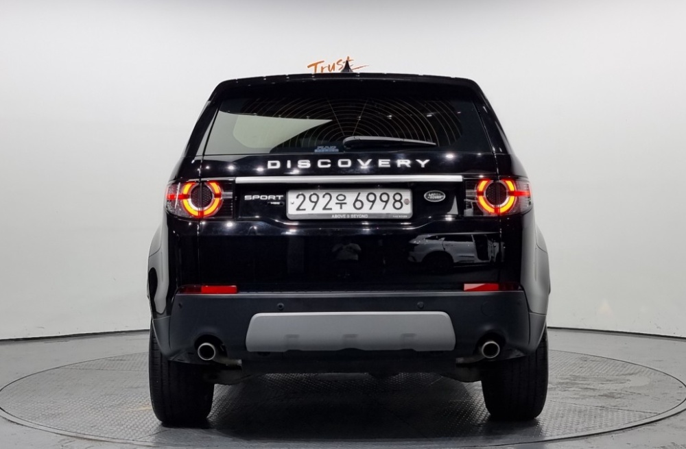 Land rover discovery sport