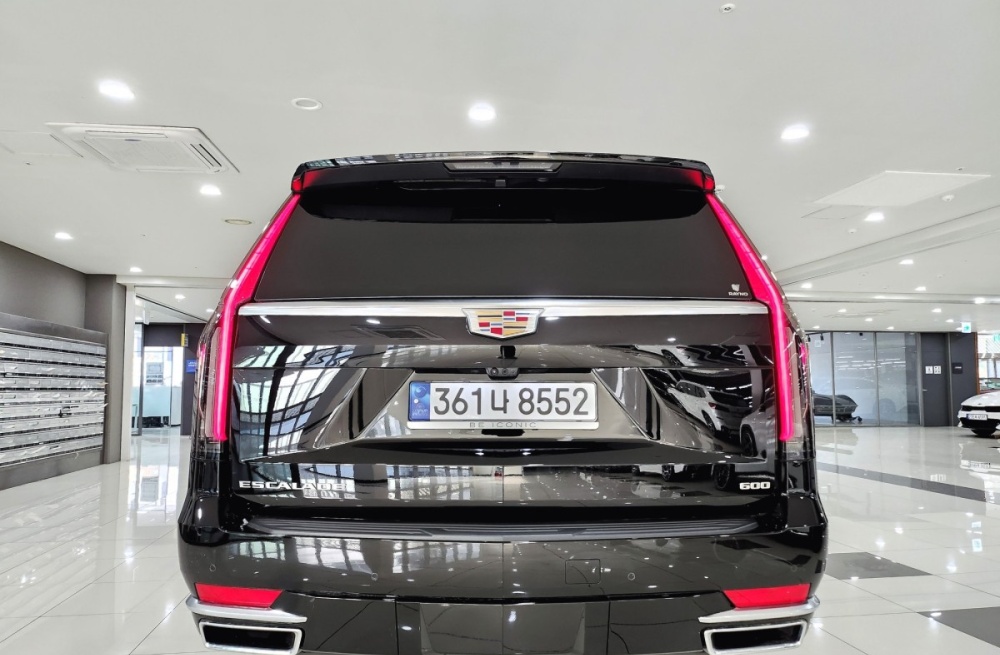 Cadillac Escalade 5th Gen