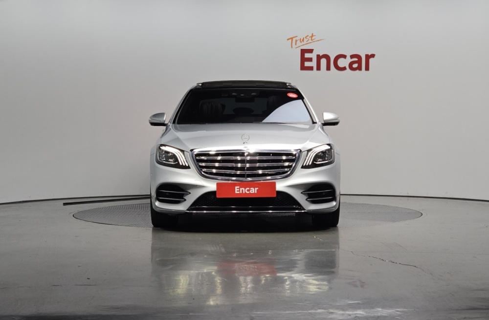 Mercedes-Benz S-Class W222