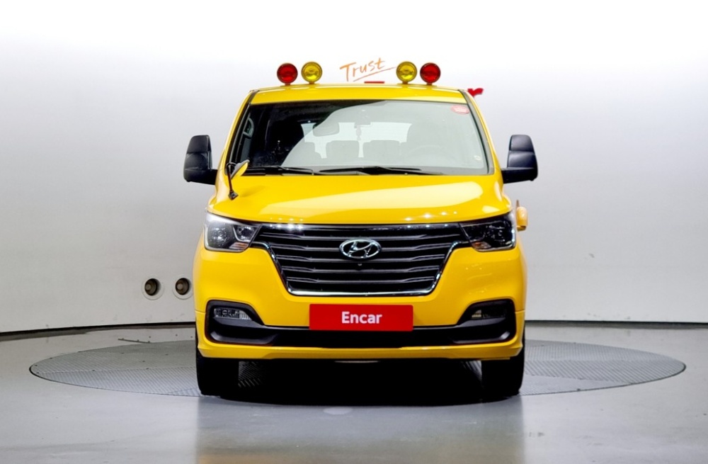 Hyundai The New Grand Starex